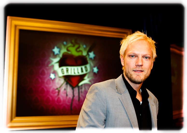 015